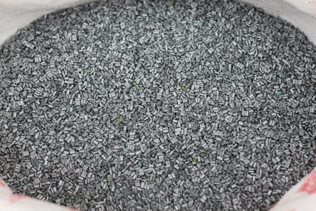 Полипропилен вторичный гранулированный (серо-стальной)